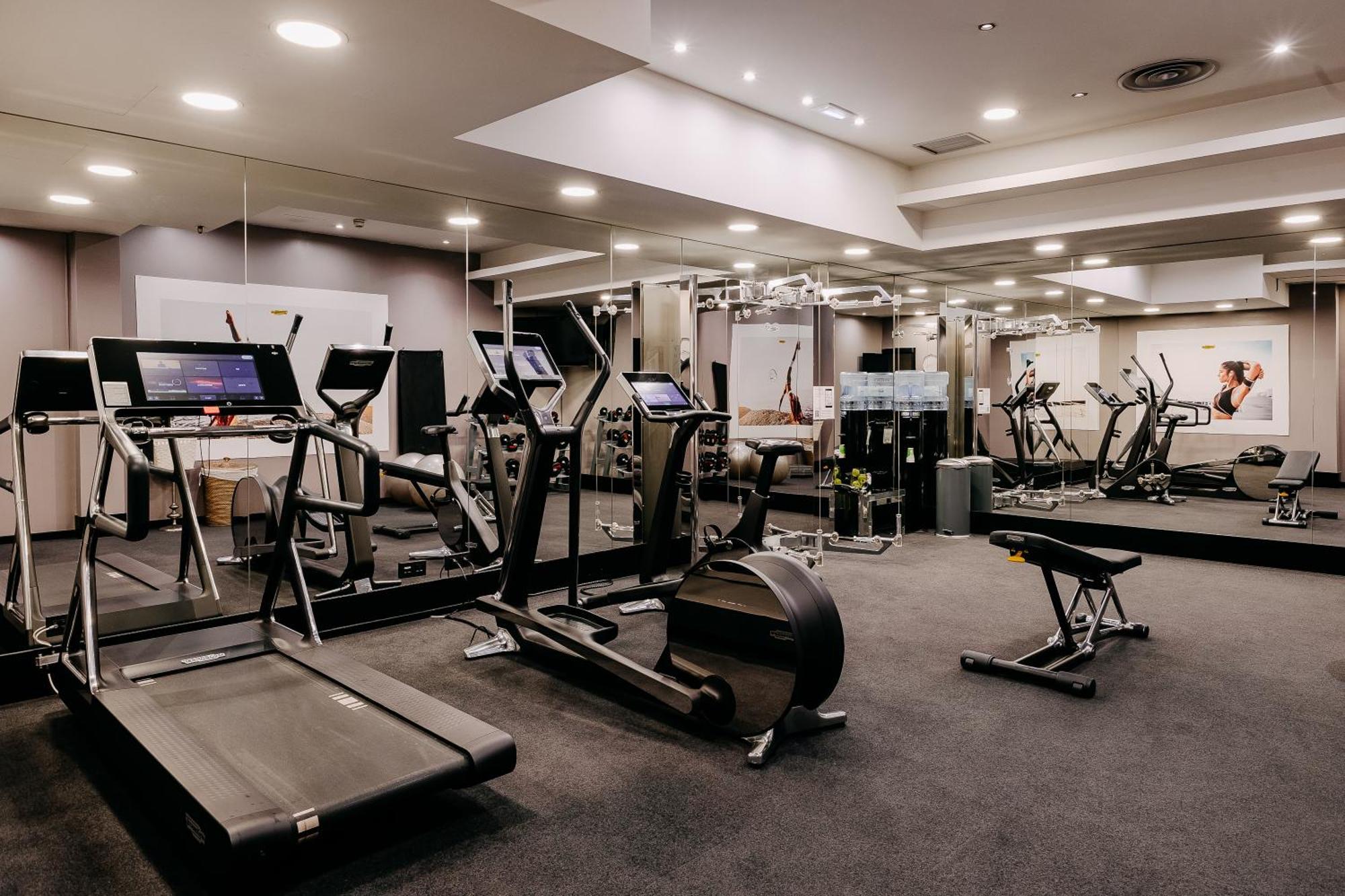 138 Liberdade Hotel Лісабон Екстер'єр фото The gym at the hotel