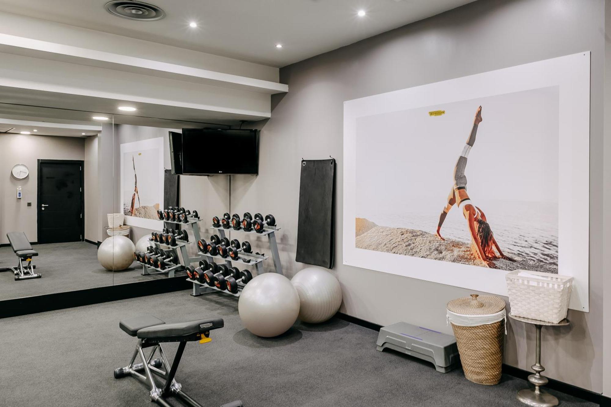138 Liberdade Hotel Лісабон Екстер'єр фото The gym at the hotel